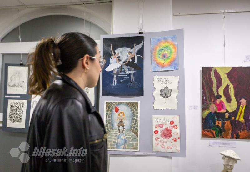 Mostar: Otvorena zanimljiva Zimska umjetnička izložba